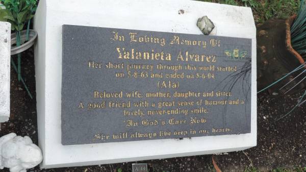 Yalanieta ALVAREZ (Ala)  | b: 5 Aug 1963  | d: 8 Jun 2004  |   | Cooloola Coast Cemetery  |   | 