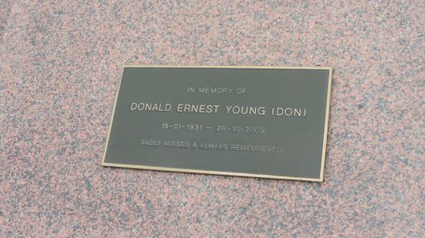 Pamela Mary YOUNG  | b: 10 Dec 1931  | d: 4 Feb 1993  | wife of Donald  | mother of Ernest, James, Vanessa, Douglas, Spencer  |   | Donald Ernest YOUNG (Don)  | b: 15 Jan 1931  | d: 28 Oct 2009  |   | Cooloola Coast Cemetery  |   | 