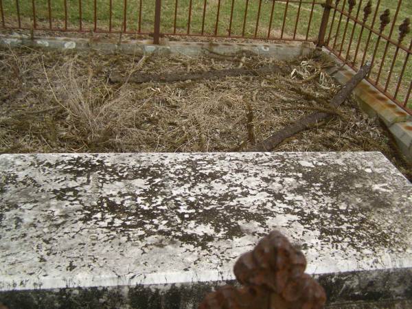 Olga FLEMMICH,  | died 26 Oct 1902 aged 25 years;  | Coulson General Cemetery, Scenic Rim Region  | 