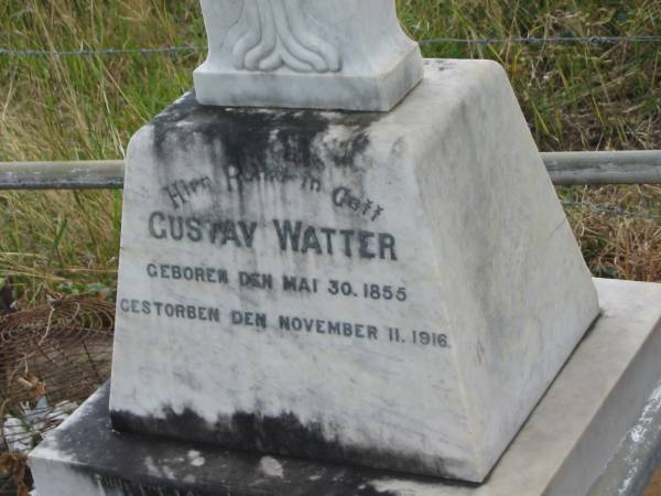 Gustav WATTER,  | born 30 May 1855,  | died 11 Nov 1916;  | Wilhelm August WATTER,  | born 21 Nov 1905,  | died 5 March 1915;  | Otto Alfred WATTER,  | born 21 Dec 1910,  | died 5 March 1915;  | Coulson General Cemetery, Scenic Rim Region  | 