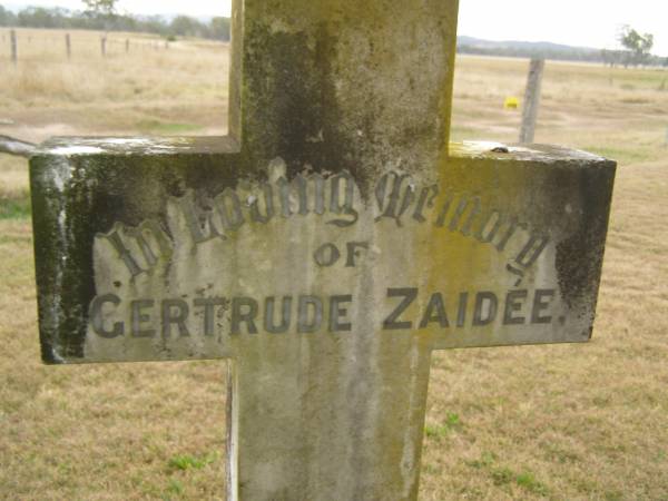 Gertrude Zaidee,  | wife of W.H. KIRK,  | died Cressbrooke 9 Jan 1917 aged 23 years;  | Cressbrook Homestead, Somerset Region  | 
