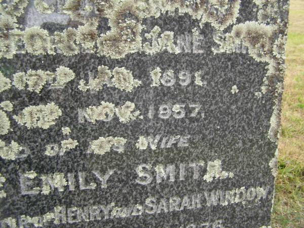 Ernest Club SMITH,  | son of George and Jane SMITH,  | born 17 Jan 1891,  | died 11 Nov 1957;  | Alice Emily SMITH,  | wife,  | daughter of Henry and Sarah WINDOW,  | born Gloucestershire 1876,  | died 25 April 1960;  | Cressbrook Homestead, Somerset Region  | 