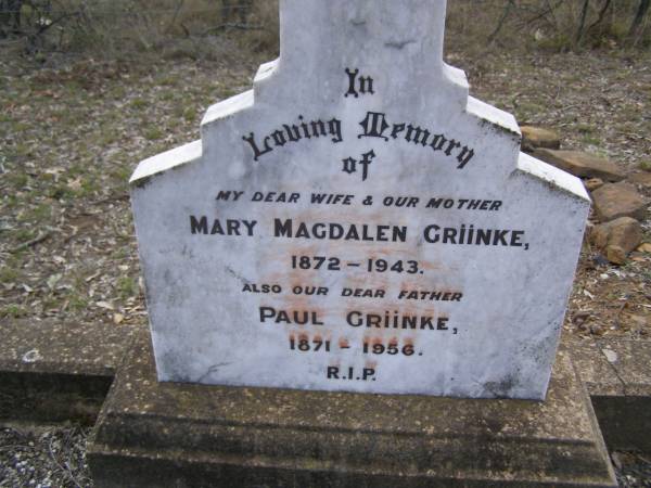 Mary Magdalen GRIINKE, wife mother,  | 1872 - 1943;  | Paul GRIINKE, father,  | 1871 - 1956;  | Douglas Catholic cemetery, Crows Nest Shire  | 