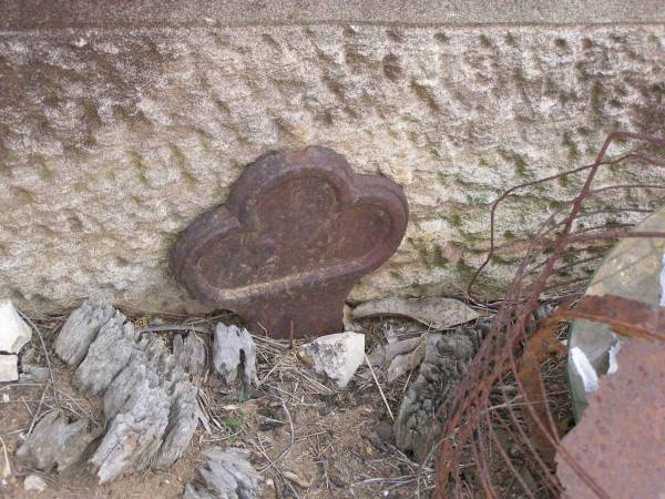 Douglas Lutheran cemetery, Crows Nest Shire  |   | 