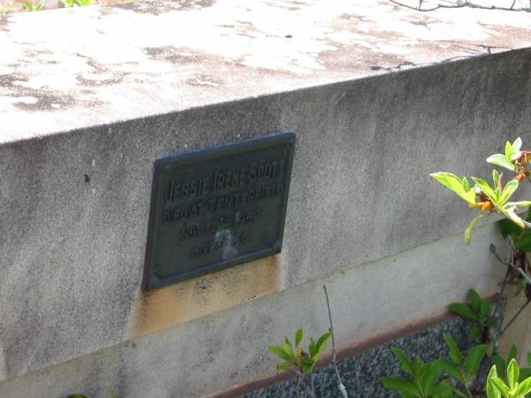 Jessie Irene SCOTT  | died at Tenterfield  | 7 Nov 1952  | aged 54  |   | Drayton and Toowoomba Cemetery  | 