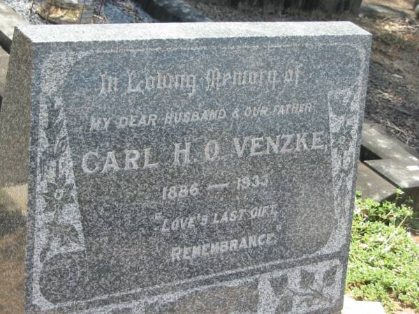 Carl H.O. VENZKE,  | husband father,  | 1886 - 1933;  | Dugandan Trinity Lutheran cemetery, Boonah Shire  | 