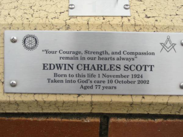 Edwin Charles SCOTT,  | born 1 Nov 1924 died 10 Oct 2002 aged 77 years;  | St Luke's Anglican Church, Ekibin, Brisbane  | 