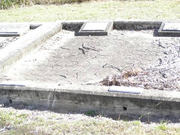 Winifred Florence BOWDEN, sister,  | 1892 - 1987;  | Mary Ann BOWDEN, sister,  | 1891 - 1966;  | David J. BOWDEN, brother,  | 1890 - 1966;  | Forest Hill Cemetery, Laidley Shire  | 