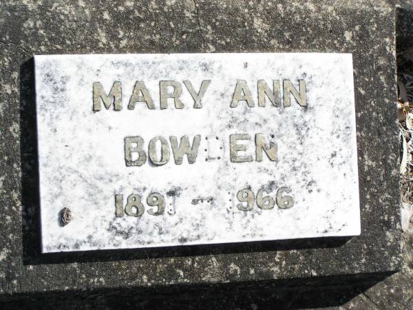 Winifred Florence BOWDEN, sister,  | 1892 - 1987;  | Mary Ann BOWDEN, sister,  | 1891 - 1966;  | David J. BOWDEN, brother,  | 1890 - 1966;  | Forest Hill Cemetery, Laidley Shire  | 
