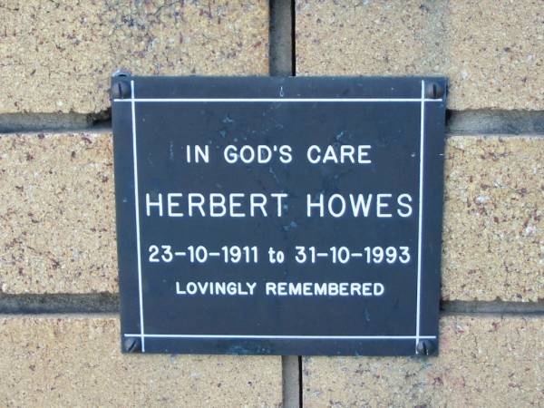Herbert HOWES  | B: 23 Oct 1911  | B: 31 Oct 1993  |   | The Gap Uniting Church, Brisbane  | 