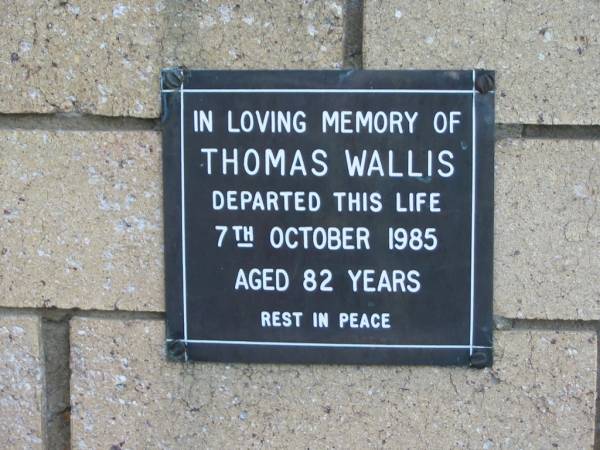 Thomas WALLIS  | 7 Oct 1985  | aged 82  |   | The Gap Uniting Church, Brisbane  | 