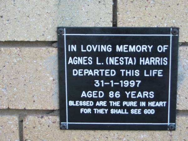 Agnes L (Nesta) HARRIS  | 31 Jan 1997  | aged 86  |   | The Gap Uniting Church, Brisbane  | 