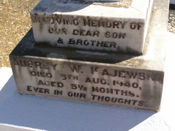 Aubrey W. KAJEWSKI,  | son brother,  | died 5 Aug 1940 aged 5 1/2 months;  | Glencoe Bethlehem Lutheran cemetery, Rosalie Shire  | 