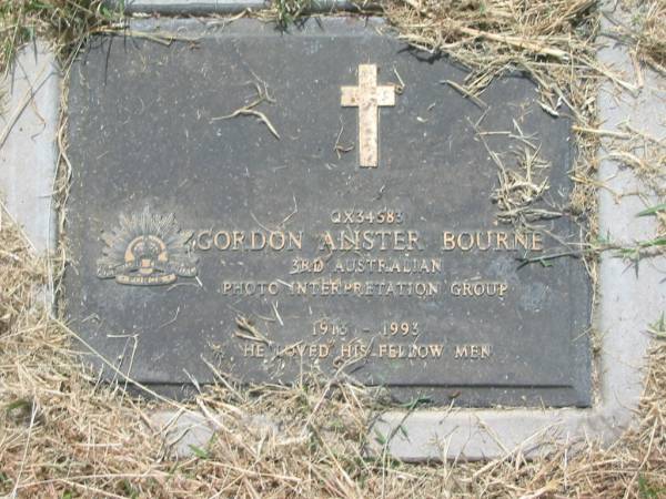 Gordon Alister BOURNE,  | 1913 - 1993;  | Goomeri cemetery, Kilkivan Shire  | 