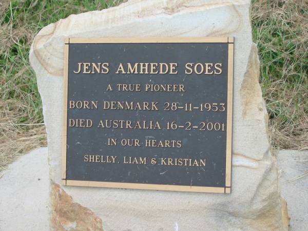 Jens Amhede SOES,  | born Denmark 28-11-1953,  | died Australia 16-2-2001,  | remembered by Shelly, Liam & Kristian;  | Goomeri cemetery, Kilkivan Shire  | 