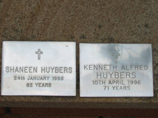Shaneen HUYBERS  | 24 Jan 1998, aged 62  | Kenneth Alfred HUYBERS  | 10 Apr 1996, aged 71  | Saint Augustines Anglican Church, Hamilton  |   | 
