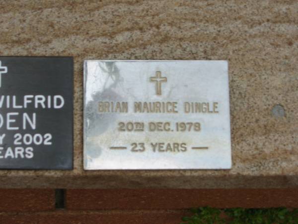 Brian Maurice DINGLE  | 20 Dec 1978, aged 23  | Saint Augustines Anglican Church, Hamilton  |   | 
