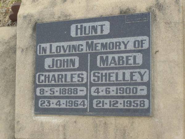 John Charles HUNT  | b:  8 May 1888  | d: 23 Apr 1964  | Mabel Shelley HUNT  | b:  4 Jun 1900  | d: 21 Dec 1958  | Harrisville Cemetery - Scenic Rim Regional Council  | 