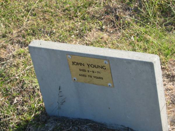 John YOUNG  | d: 2 Sep 1971, aged 79  |   | Harrisville Cemetery - Scenic Rim Regional Council  | 