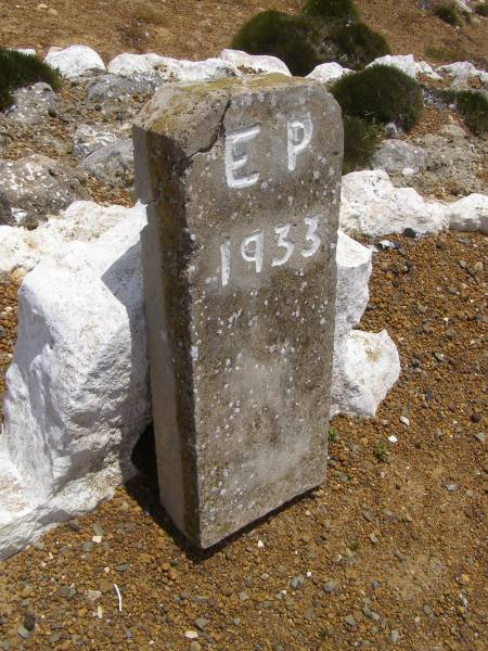 E.P.  | 1933  |   | Harvey's return Cemetery - Kangaroo Island  |   | 