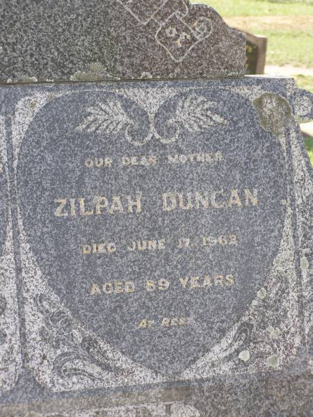 George DUNCAN,  | husband father,  | died 25 Nov 1937 aged 70 years;  | Zilpah DUNCAN,  | mother,  | died 17 June 1962 aged 89 years;  | Helidon General cemetery, Gatton Shire  | 