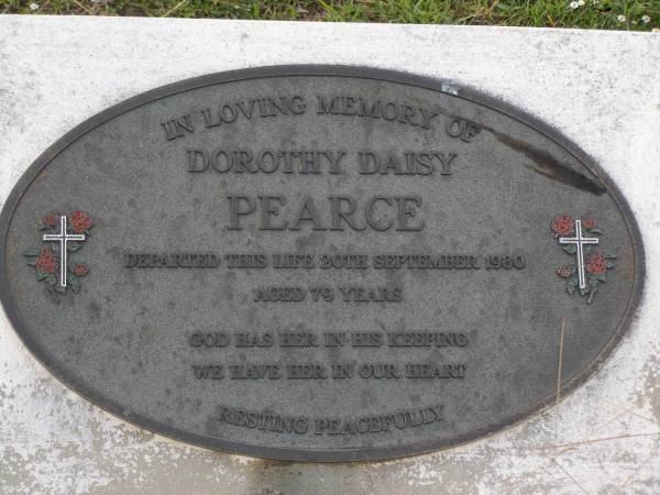 Dorothy Daisy PEARCE,  | died 20 Sept 1980 aged 79 years;  | Helidon General cemetery, Gatton Shire  | 