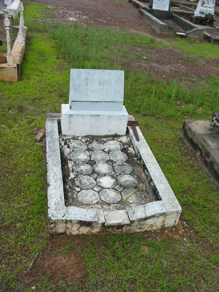 Sid,  | son,  | died 29 Sept 1917;  | Howard cemetery, City of Hervey Bay  | 