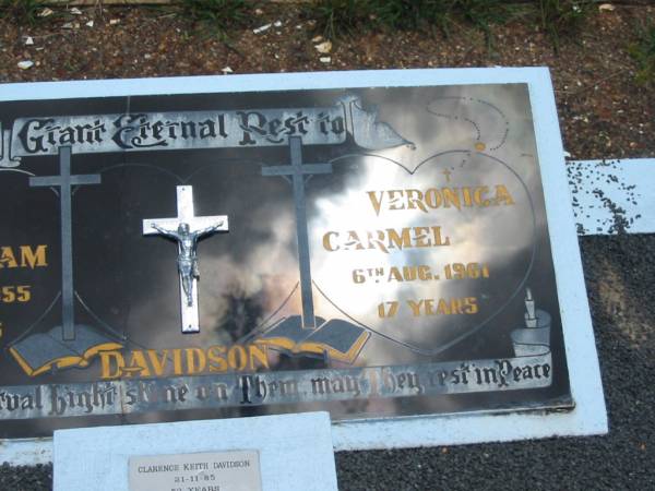 Henry William DAVIDSON,  | died 30 Sept 1955 aged 43 years;  | Veronica Carmel DAVISON,  | died 6 Aug 1961 aged 17 years;  | Clarence Keith DAVIDSON,  | died 21-11-85 aged 52 years;  | Henry William DAVIDSON,  | died 23-10-86 aged 54 years;  | Doris Irene DAVISON,  | died 7-7-95 aged 82 years;  | Howard cemetery, City of Hervey Bay  | 