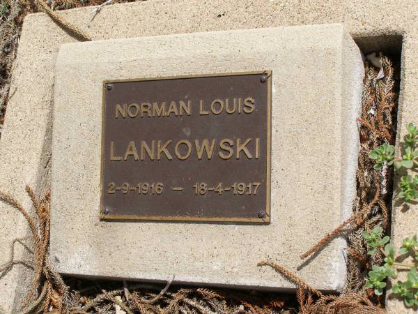 Norman Louis LANKOWSKI  | b: 2 Sep 1916, d: 18 Apr 1917  | Hoya Lutheran Cemetery, Boonah Shire  |   | 