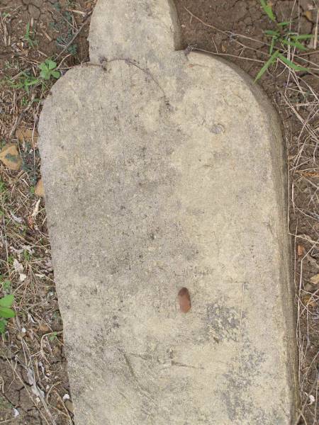 Hier  | Ruim  |    B  |                   M  | He  |       d  | Hoya Lutheran Cemetery, Boonah Shire  |   | 