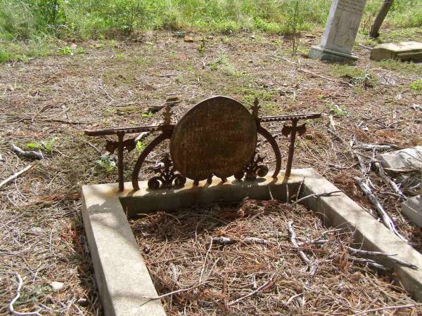 August Jakob FRANK  | geb  8 Apr 1882, gest 14 Jul 1898  | Hoya Lutheran Cemetery, Boonah Shire  |   | 