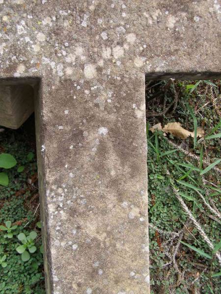     ru   orf  | Hoya Lutheran Cemetery, Boonah Shire  |   | 