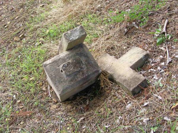     mein  | S  k  nu  | Hoya Lutheran Cemetery, Boonah Shire  |   | 