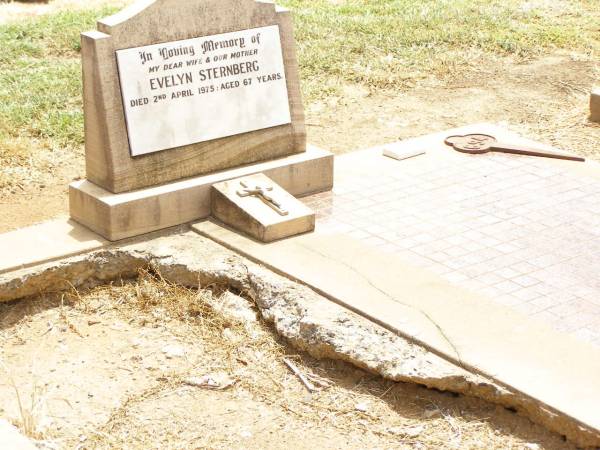 Evelyn STERNBERG,  | wife mother,  | died 2 April 1975 aged 67 years;  | Jandowae Cemetery, Wambo Shire  | 
