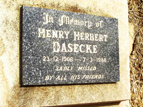Henry Herbert DASECKE,  | 23-12-1906 - 7-3-1988;  | Jandowae Cemetery, Wambo Shire  | 
