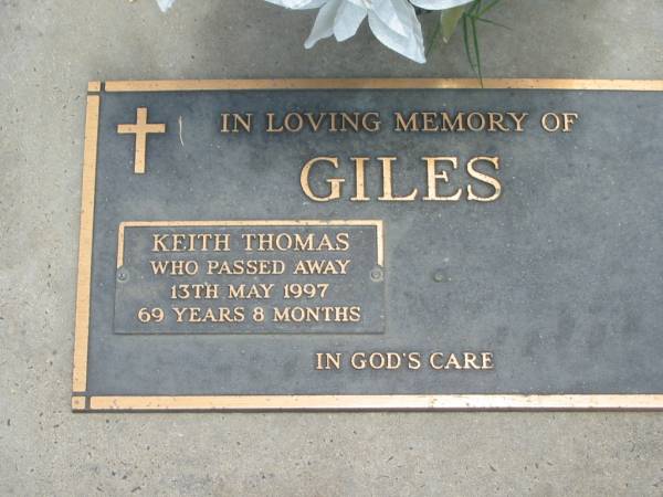 Keith Thomas GILES,  | died 13 May 1997 aged 69 years 8 months;  | Jandowae Cemetery, Wambo Shire  | 