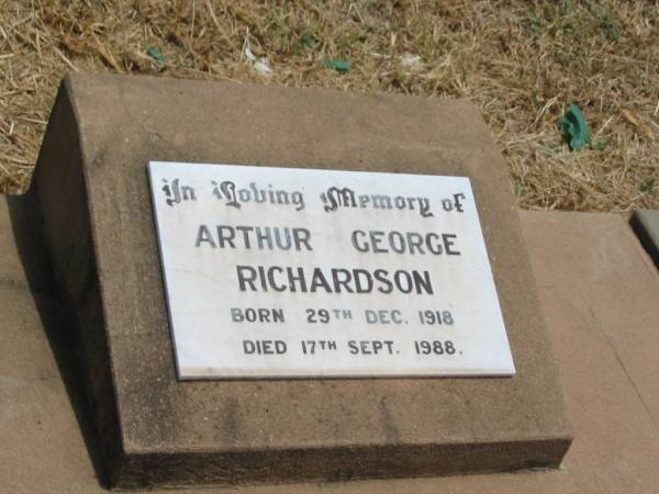 Arthur George RICHARDSON,  | born 29 Dec 1918,  | died 17 Sept 1988;  | Jandowae Cemetery, Wambo Shire  | 