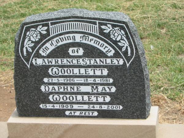 Lawrence Stanley WOOLLETT,  | 27-5-1906 - 18-4-1981;  | Daphne May WOOLLETT,  | 15-4-1909 - 24-8-2001;  | Jandowae Cemetery, Wambo Shire  | 