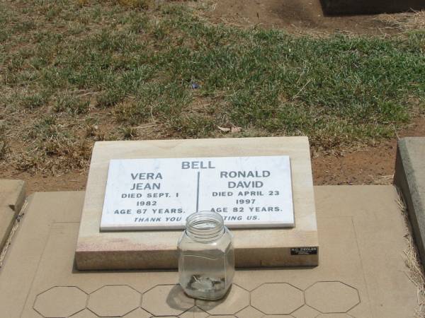Vera Jean BELL,  | died 1 Sept 1982 aged 67 years;  | Ronald David BELL,  | died 23 April 1997 aged 82 years;  | Jandowae Cemetery, Wambo Shire  | 