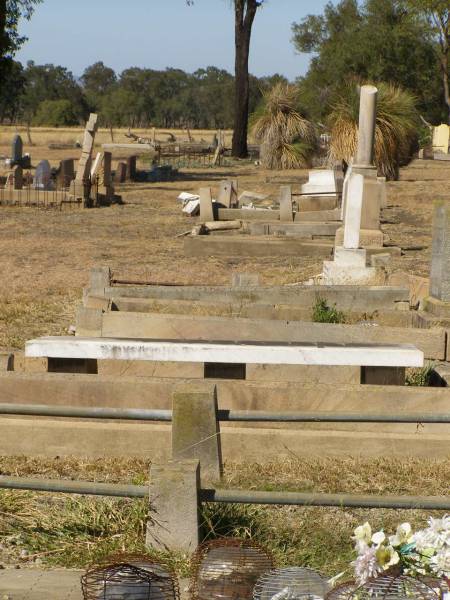 Jondaryan cemetery, Jondaryan Shire  | 