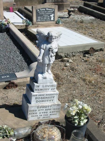 Rosemary Dorothy SPROTT,  | daughter,  | died 11 Apr 1956 aged 3 years 4 months;  | Jondaryan cemetery, Jondaryan Shire  | 