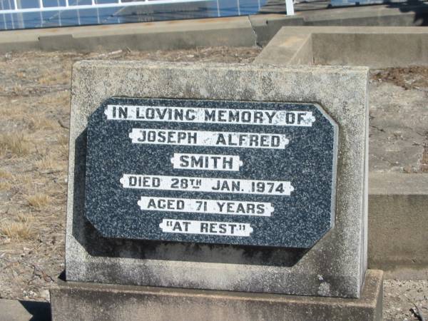 Joseph Alfred SMITH,  | father,  | died 28 Jan 1974 aged 71 years;  | Jondaryan cemetery, Jondaryan Shire  | 