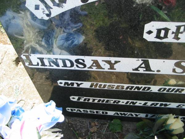 Lindsay A. SANDERSON,  | husband father father-in-law poppa,  | died 17 May 1981;  | Kalbar General Cemetery, Boonah Shire  | 