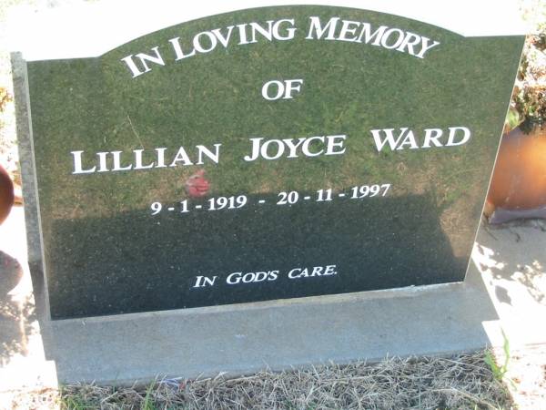 Lillian Joyce WARD,  | 9-1-1919 - 20-11-1997;  | Kalbar General Cemetery, Boonah Shire  | 