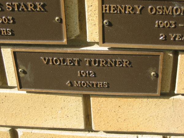 Violet TURNER,  | 1912 aged 4 months;  | Engelsburg Methodist Pioneer Cemetery, Kalbar, Boonah Shire  | 