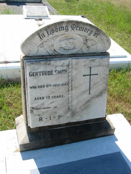 Gertrude SMITH,  | died 8 July 1942 aged 19 years;  | St John's Catholic Church, Kerry, Beaudesert Shire  | 