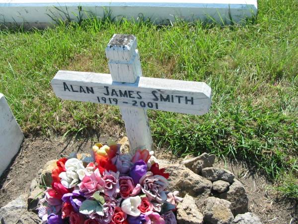 Alan James SMITH,  | 1919 - 2001;  | St John's Catholic Church, Kerry, Beaudesert Shire  | 