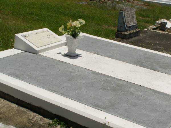 Isobella Pricilla SUTTON,  | mother,  | died 2 May 1955 aged 75 years;  | Ernest Bundarra SUTTON,  | father,  | died 15 May 1955 aged 74 years;  | Kilkivan cemetery, Kilkivan Shire  | 