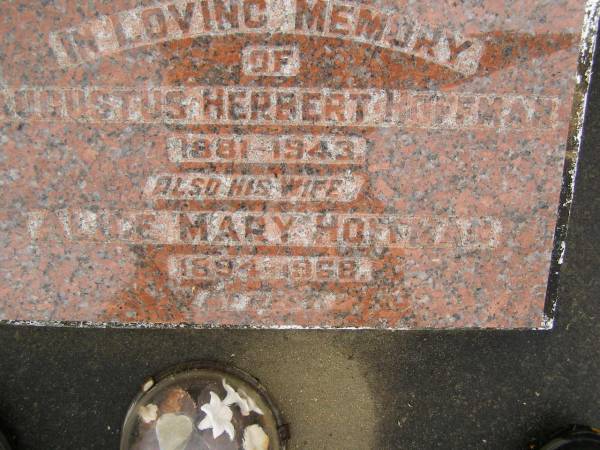 Augustus Herbert HOFFMAN,  | 1881 - 1943;  | Alice Mary HOFFMAN,  | wife,  | 1894 - 1968;  | Killarney cemetery, Warwick Shire  | 