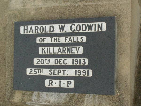 Harold W. GODWIN,  | of The Falls, Killarney,  | 20 Dec 1913 - 25 Sept 1991;  | Killarney cemetery, Warwick Shire  | 